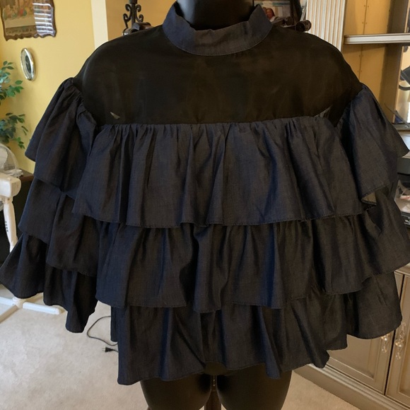 Denim ruffle top size M - Picture 5 of 5